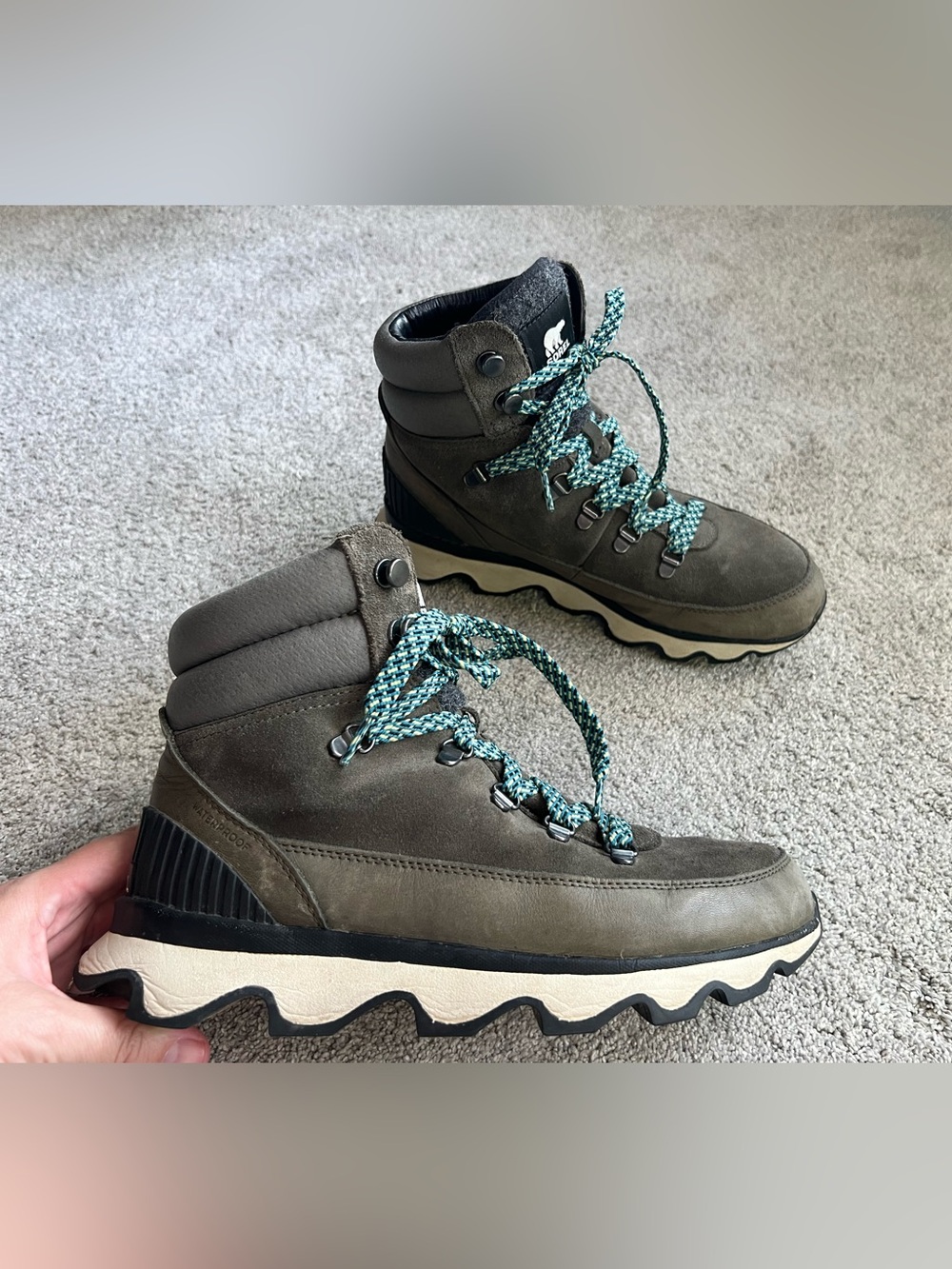 Sorel Kinetic Conquest Sz 10 Hiking Boots Alpine Tundra Quarry Waterproof Winter